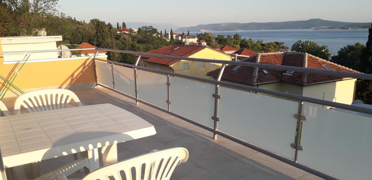 Vila Zdenka Apartmants Crikvenica Exterior foto